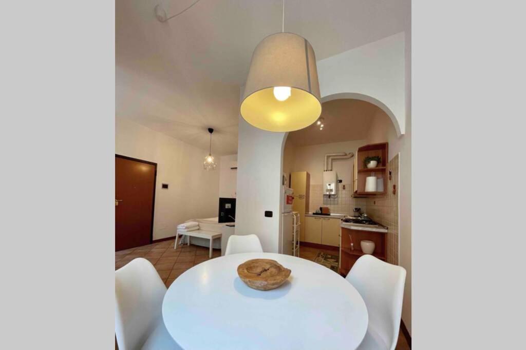 Unconventional Apartment: Centro Storico Con Bici Mantova Eksteriør billede