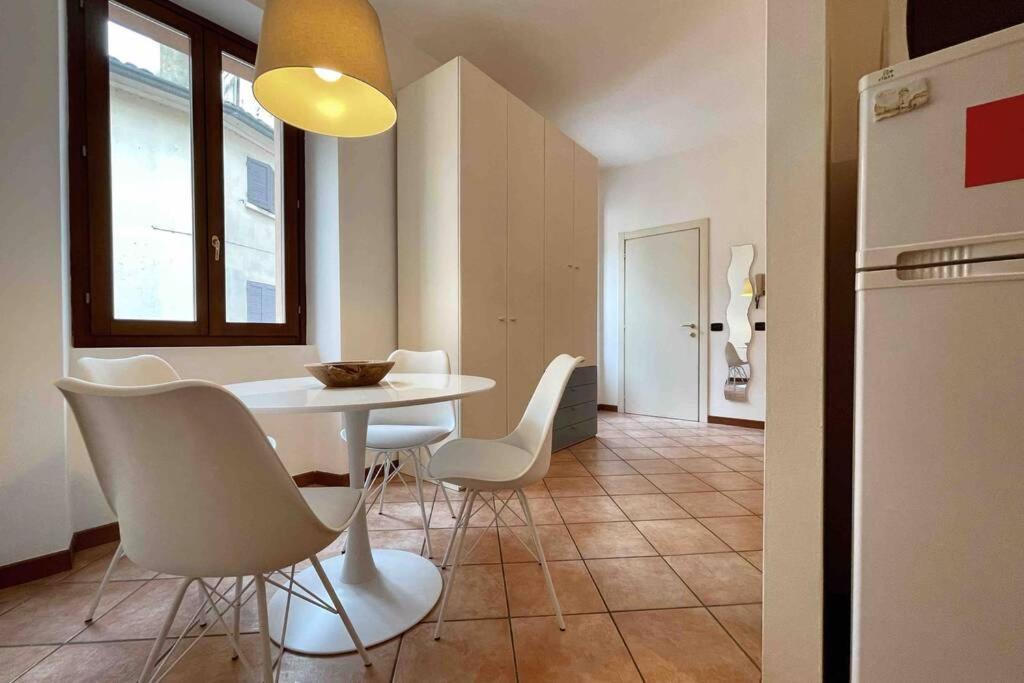 Unconventional Apartment: Centro Storico Con Bici Mantova Eksteriør billede